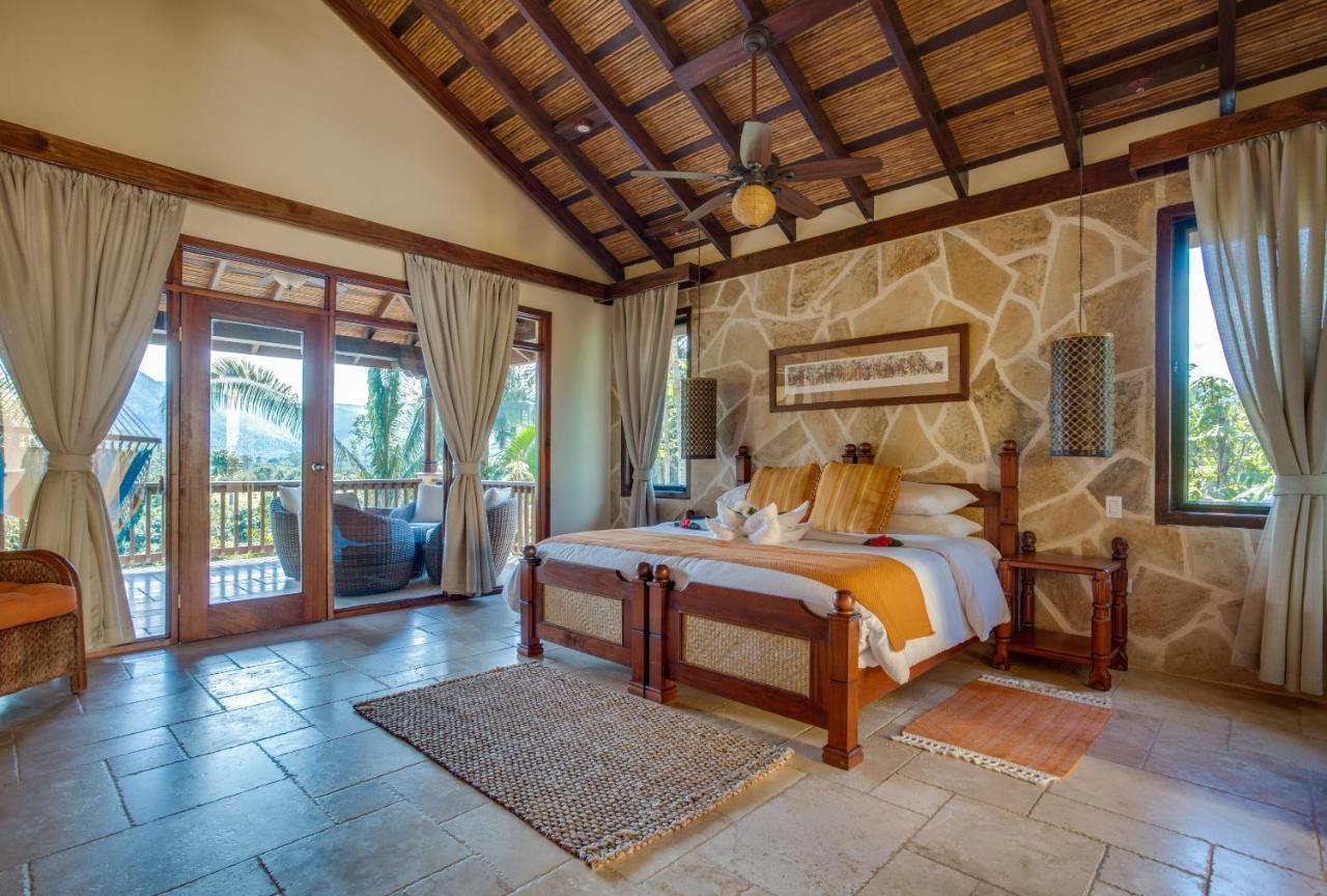 Sleeping Giant Rainforest Lodge เบลโมแพน ภายนอก รูปภาพ